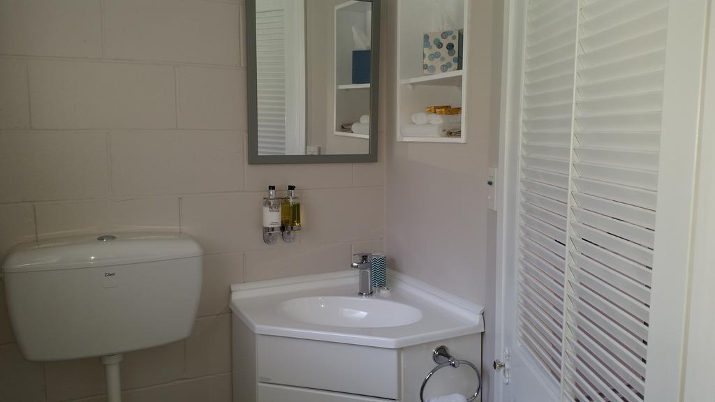 Brookby Motel Thames Room photo